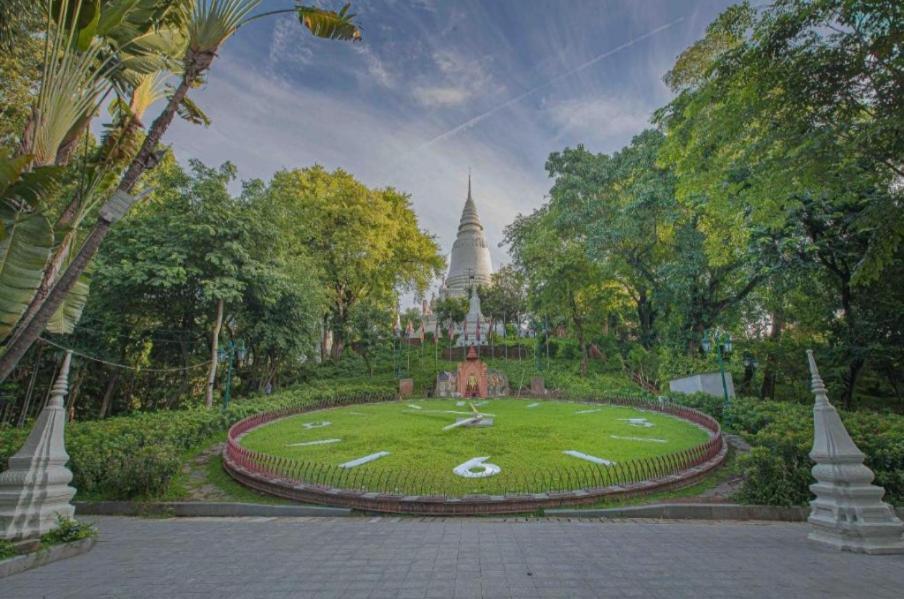 Soma Hotel Phnom Pen Exterior foto